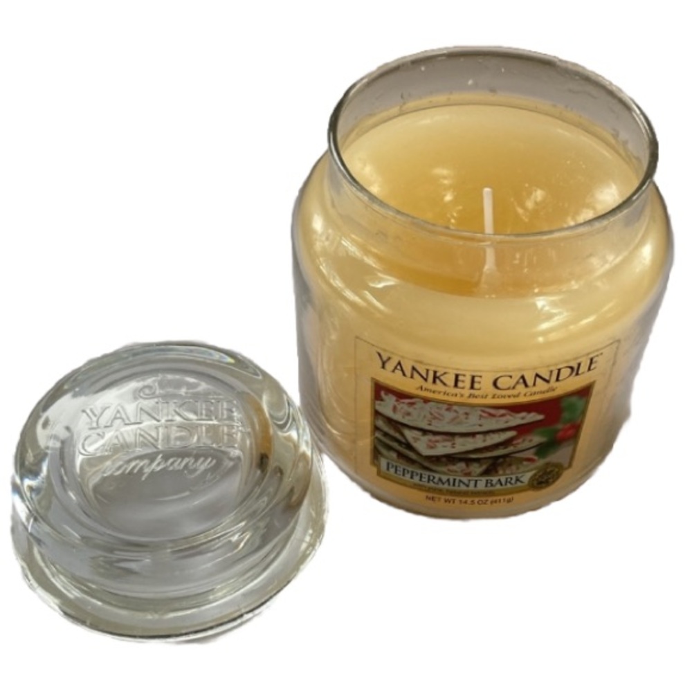 YANKEE CANDLE Peppermint Bark Candle 14.5 oz